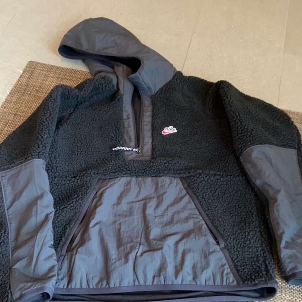 Nike sherpa pullover hoodie